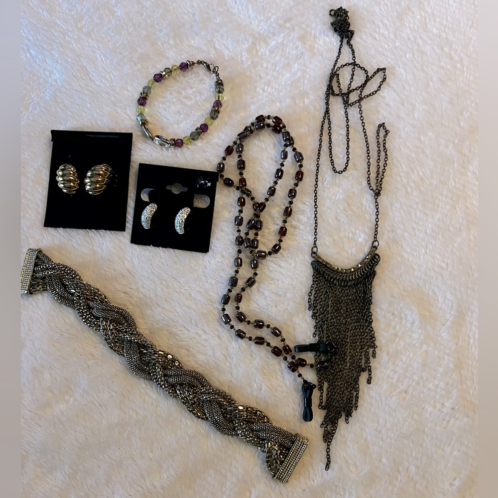 Sale 6 Piece Jewelry Lot